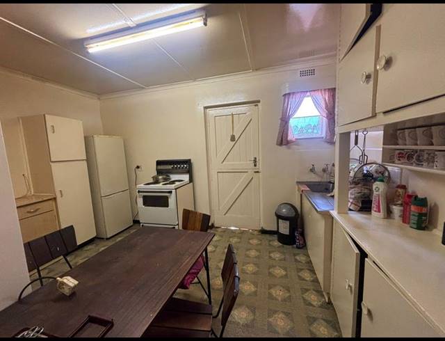 3 BEDROOM HOUSE FOR SALE IN ALBERTVILLE